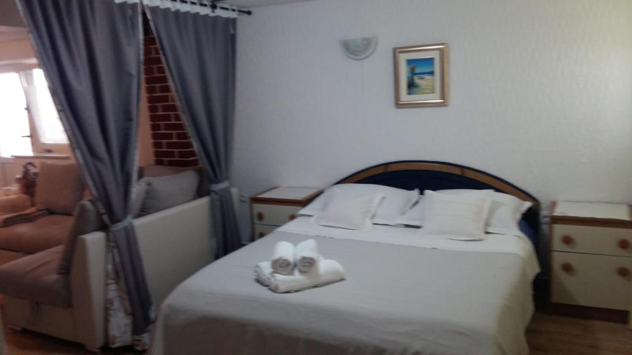 Apartmani Gojevic Vodice Exterior photo