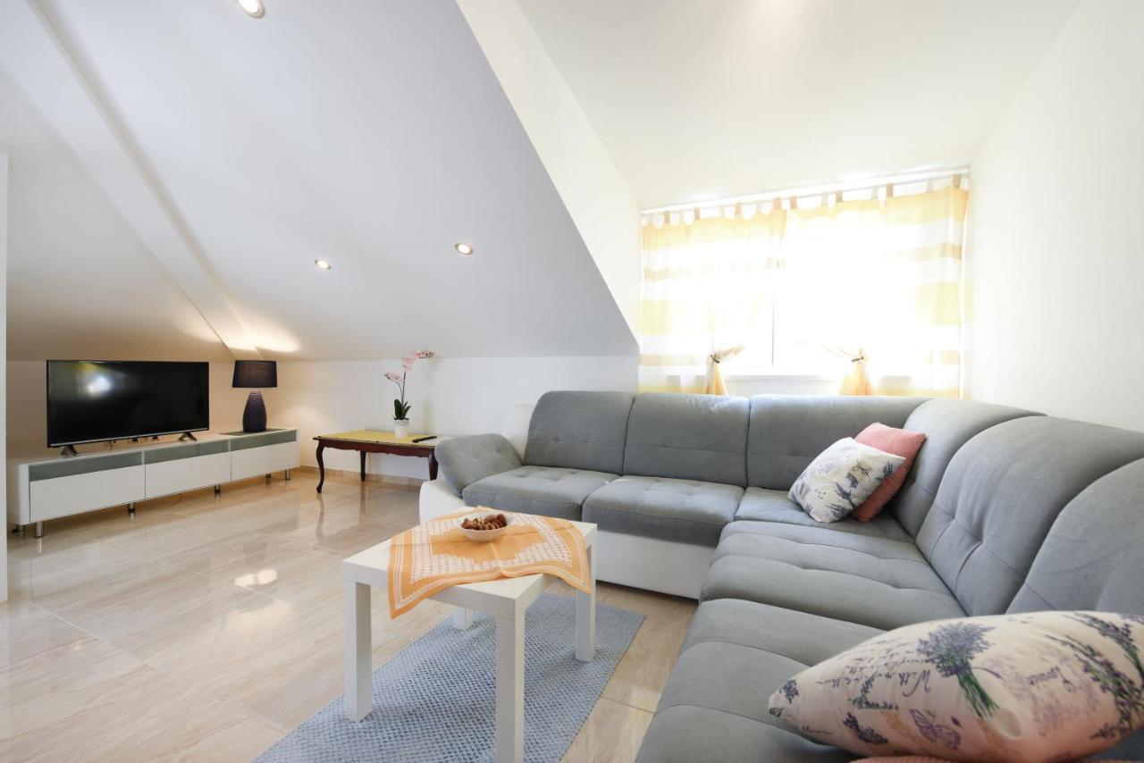 Apartmani Gojevic Vodice Exterior photo